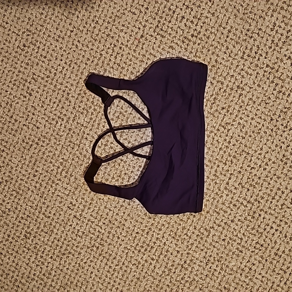 Lululemon size 2 sports bra no padding